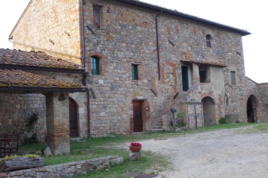 Agriturismo Scorgiano Luaran gambar